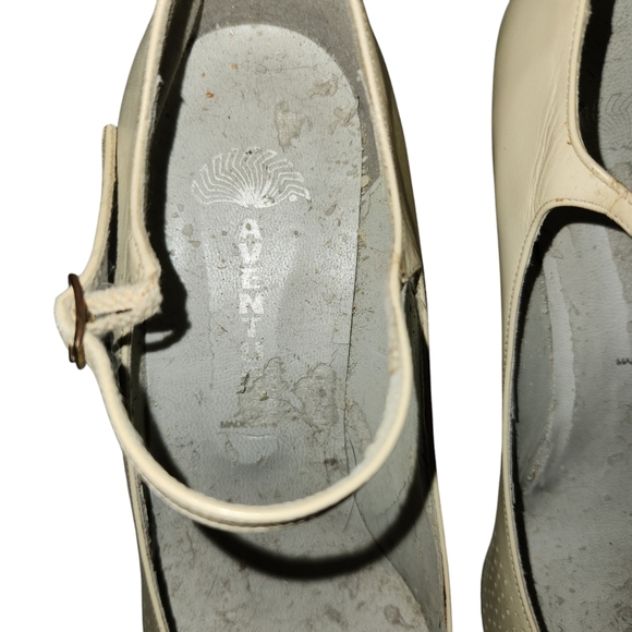 Vintage Leather Aventura Mary Janes - Picture 4 of 9